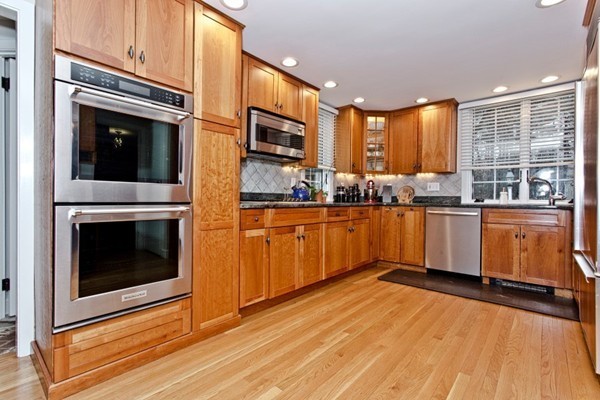 18 Townsend Road Lynnfield, MA 01940 - Photo 7 of 30 Gallery Image 7