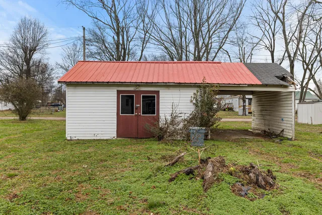 $1,100 | 508 5th Street, Lawrenceburg, TN 38464