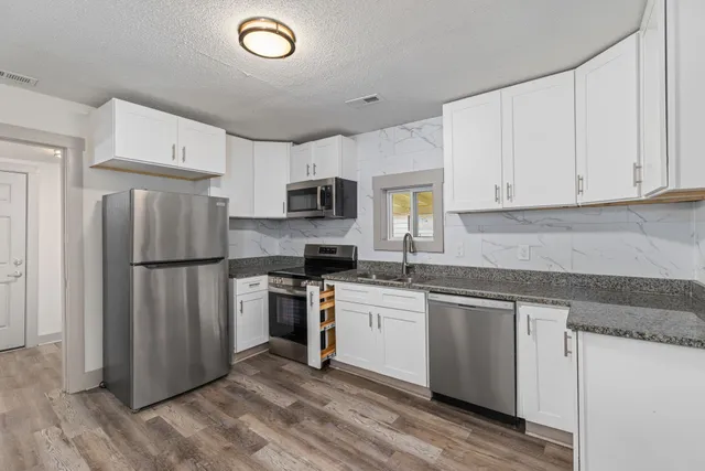 $1,100 | 508 5th Street, Lawrenceburg, TN 38464