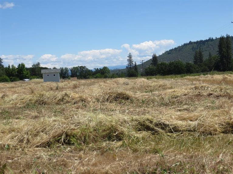 11800 Perry Road White City, OR 97503 - Photo 32 of 35 a view of lake