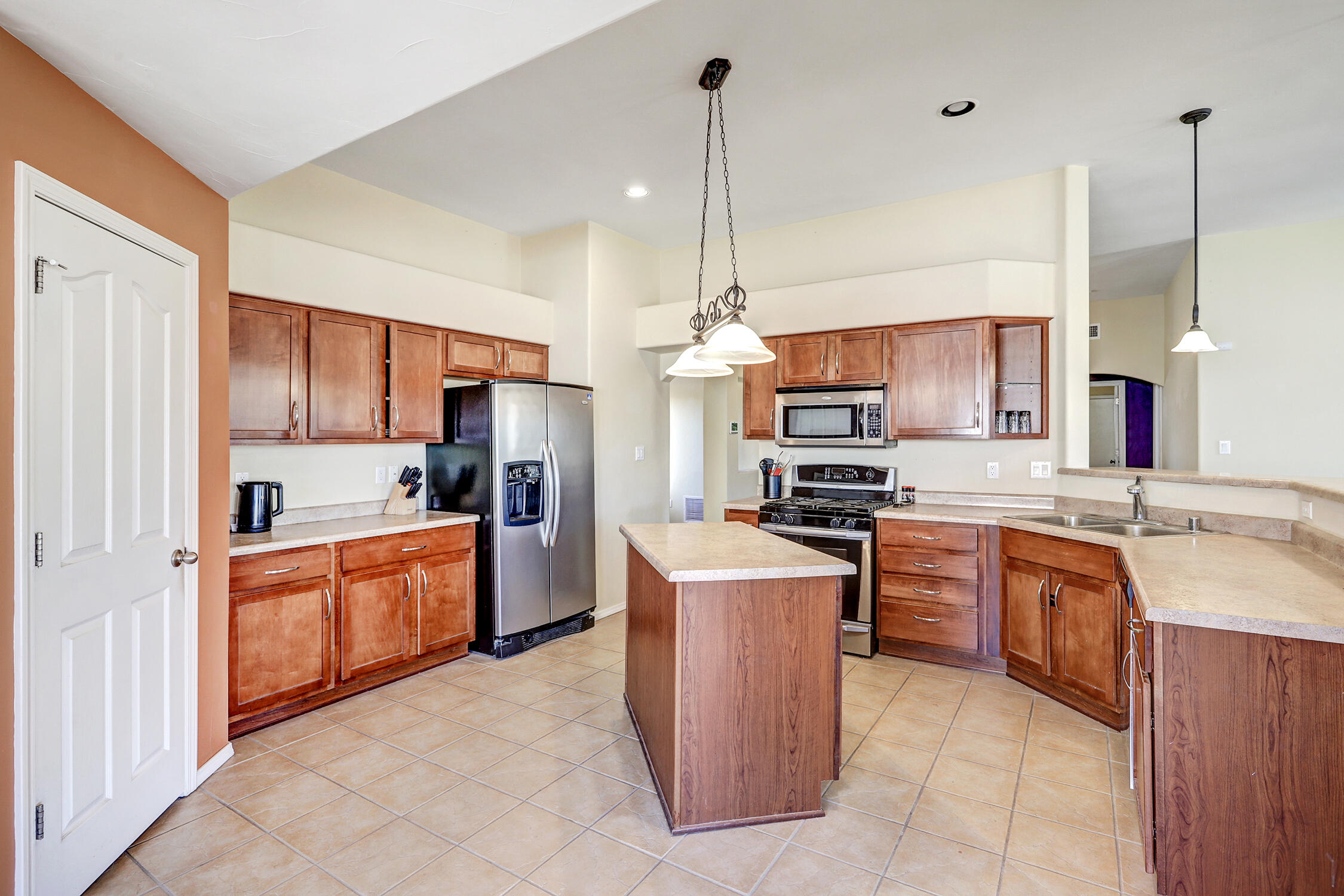 861 Loma Pinon Loop Rio Rancho, NM 87144 - Photo 12 of 32 Gallery Image 12