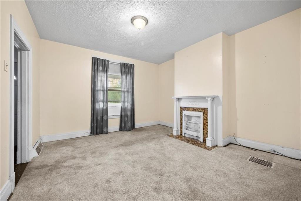 1111 Dohrman Street McKees Rocks, PA 15136 - Photo 4 of 24 Gallery Image 4