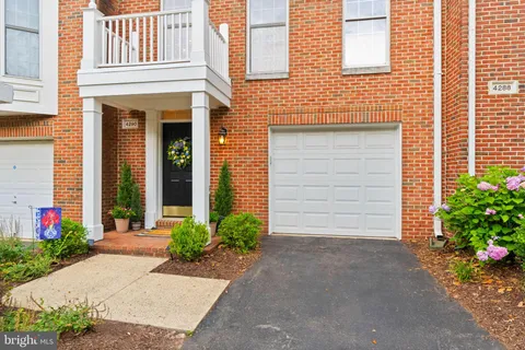 $795,000 | 4290 Park Green Court, Fairfax, VA 22030
