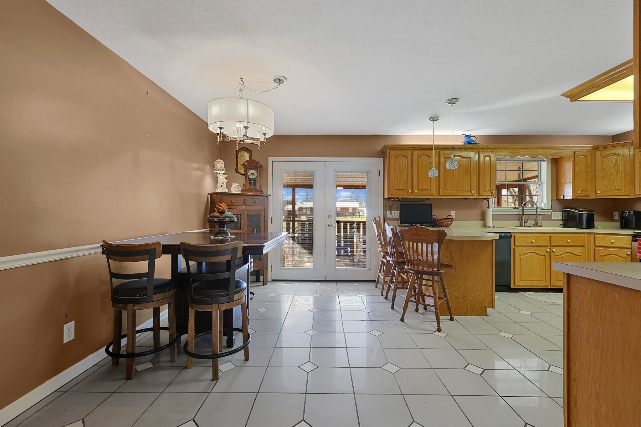 126 4th Avenue North Baxter, TN 38544 - Photo 13 of 33 a view of a dining room kitchen and a window