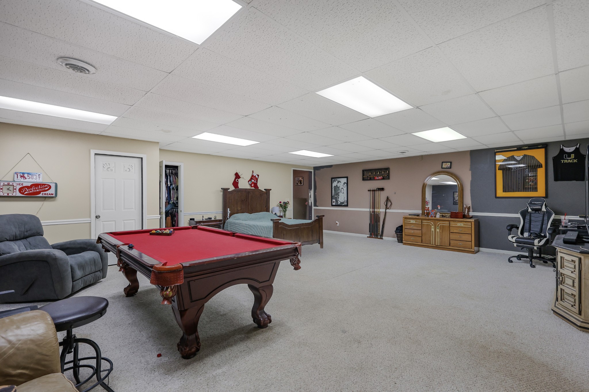 126 4th Avenue North Baxter, TN 38544 - Photo 32 of 33 a living room with furniture pool table and a flat screen tv