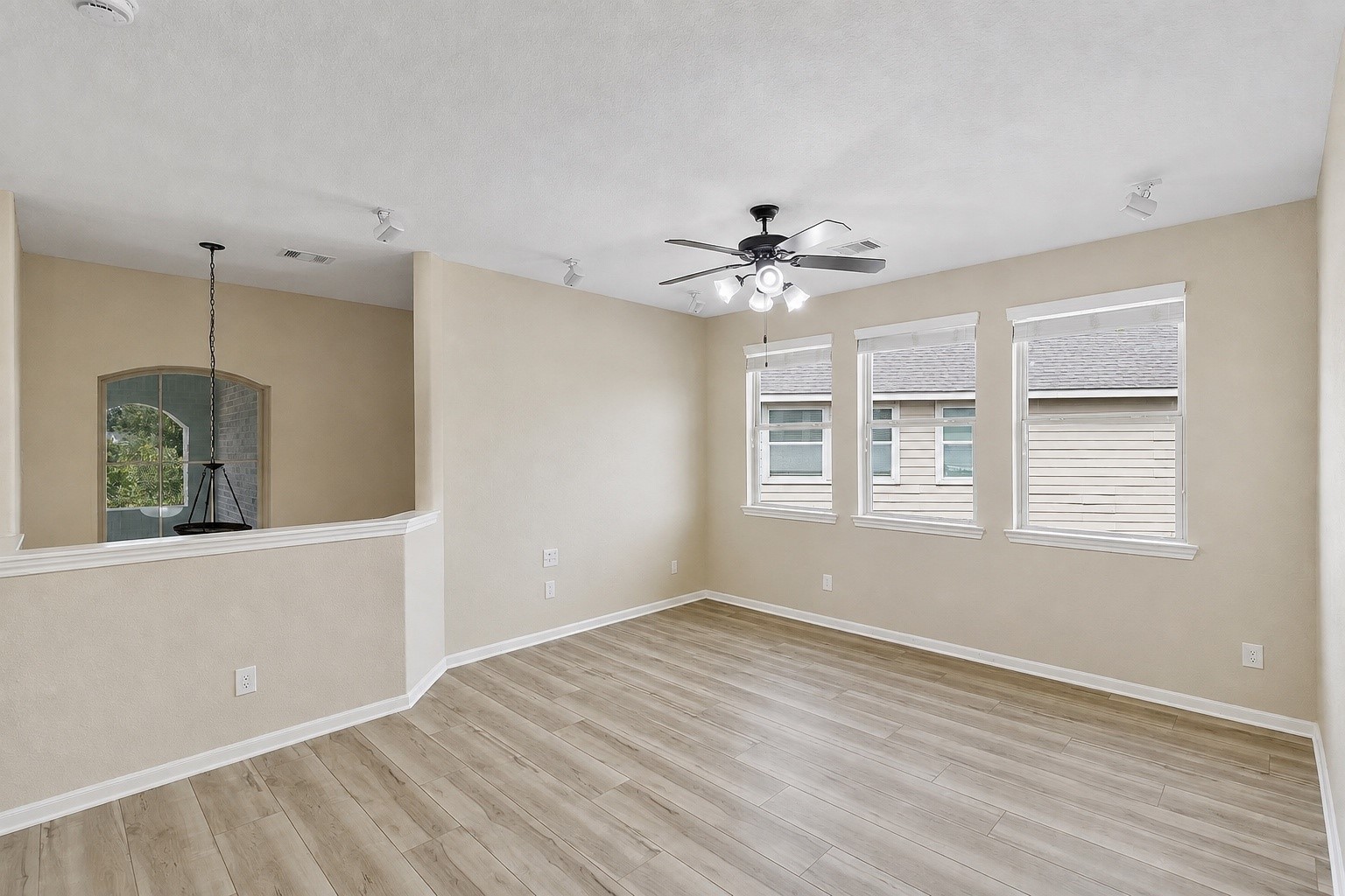 17206 Upper Ridge Lane Humble, TX 77346 - Photo 25 of 34 Gallery Image 25