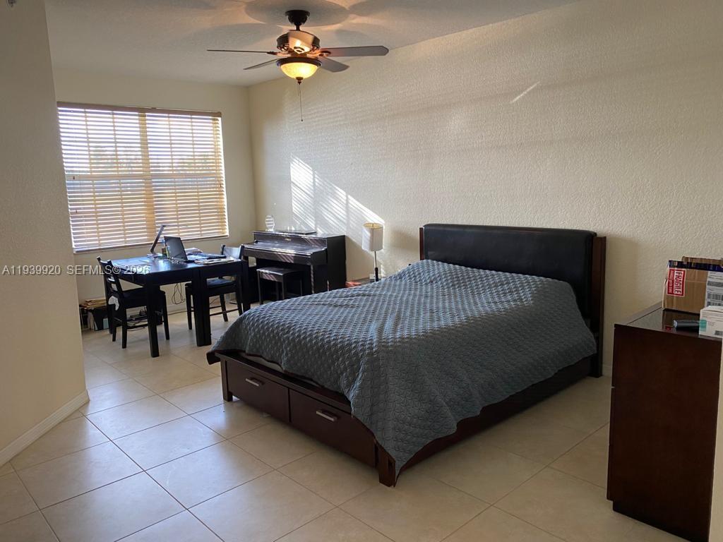 751 Southwest 148th Avenue, Unit 1008 Sunrise, FL 33325 - Photo 4 of 11