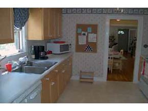 96 Court Street Exeter, NH 03833 - Photo 2 of 6