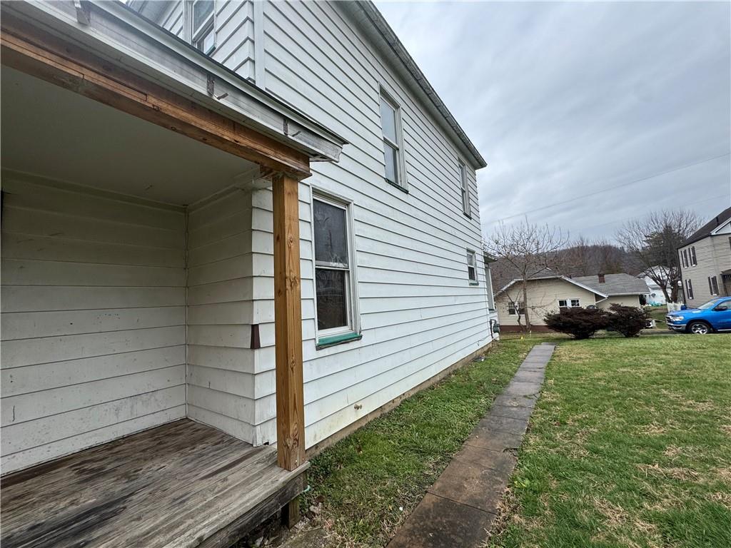 402 Cyrus Street Point Marion, PA 15474 - Photo 7 of 38