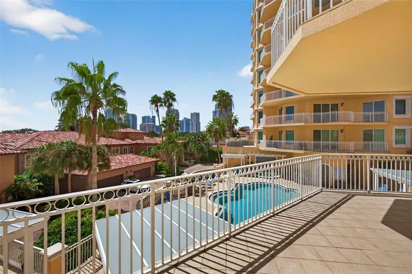 $9,500 | 555 5th Avenue Northeast, Unit 332, St. Petersburg, FL 33701