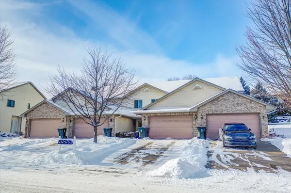 $1,495,000 | 2954-2960 Kentville Drive, Sun Prairie, WI 53590