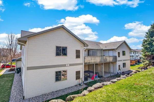 $1,450,000 | 2954-2960 Kentville Drive, Sun Prairie, WI 53590