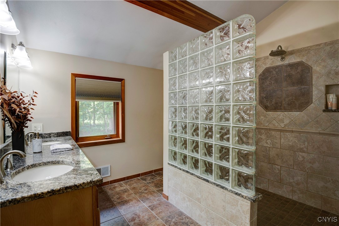 2394 River Road Cato, NY 13166 - Photo 21 of 33