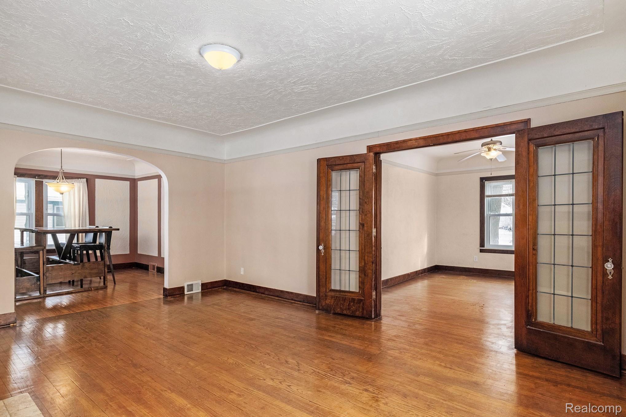 7423 Wayne Road Romulus, MI 48174 - Photo 7 of 28 _DSF6906.jpg