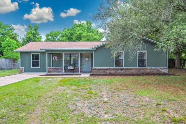 $1,600 | 212 Grand Prix Drive, Crestview, FL 32536