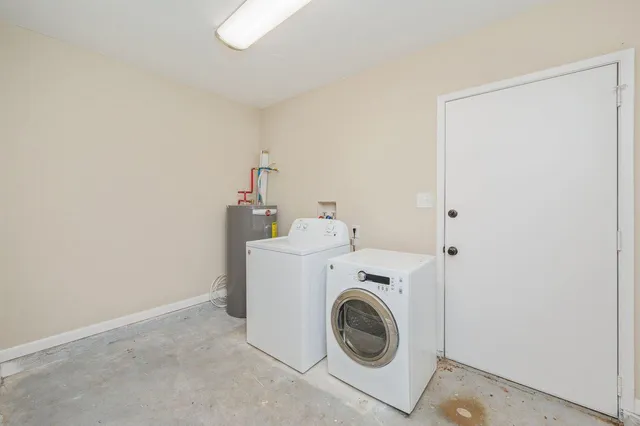 $1,600 | 212 Grand Prix Drive, Crestview, FL 32536