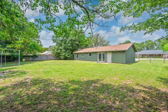 $1,600 | 212 Grand Prix Drive, Crestview, FL 32536