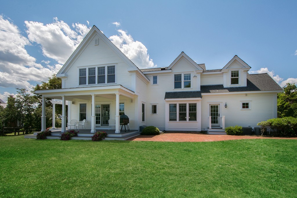 160 Edward Foster Road Scituate, MA 02066 - Photo 4 of 30 a front view of a house with garden
