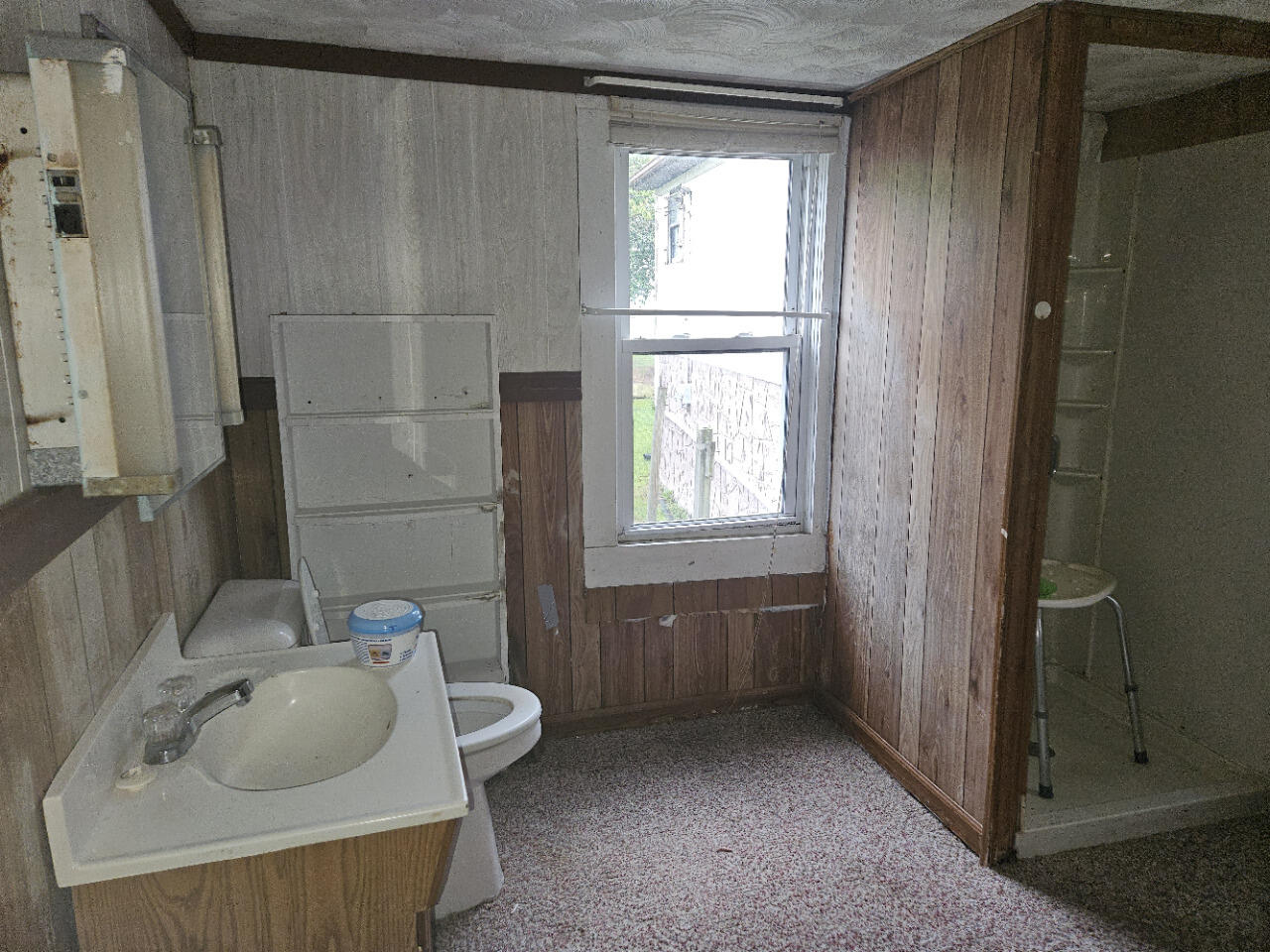 209 Spring Street Hampton, TN 37658 - Photo 8 of 10 Spring 8