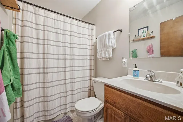 $262,000 | 150 Sunfish Drive, Highland, IL 62249