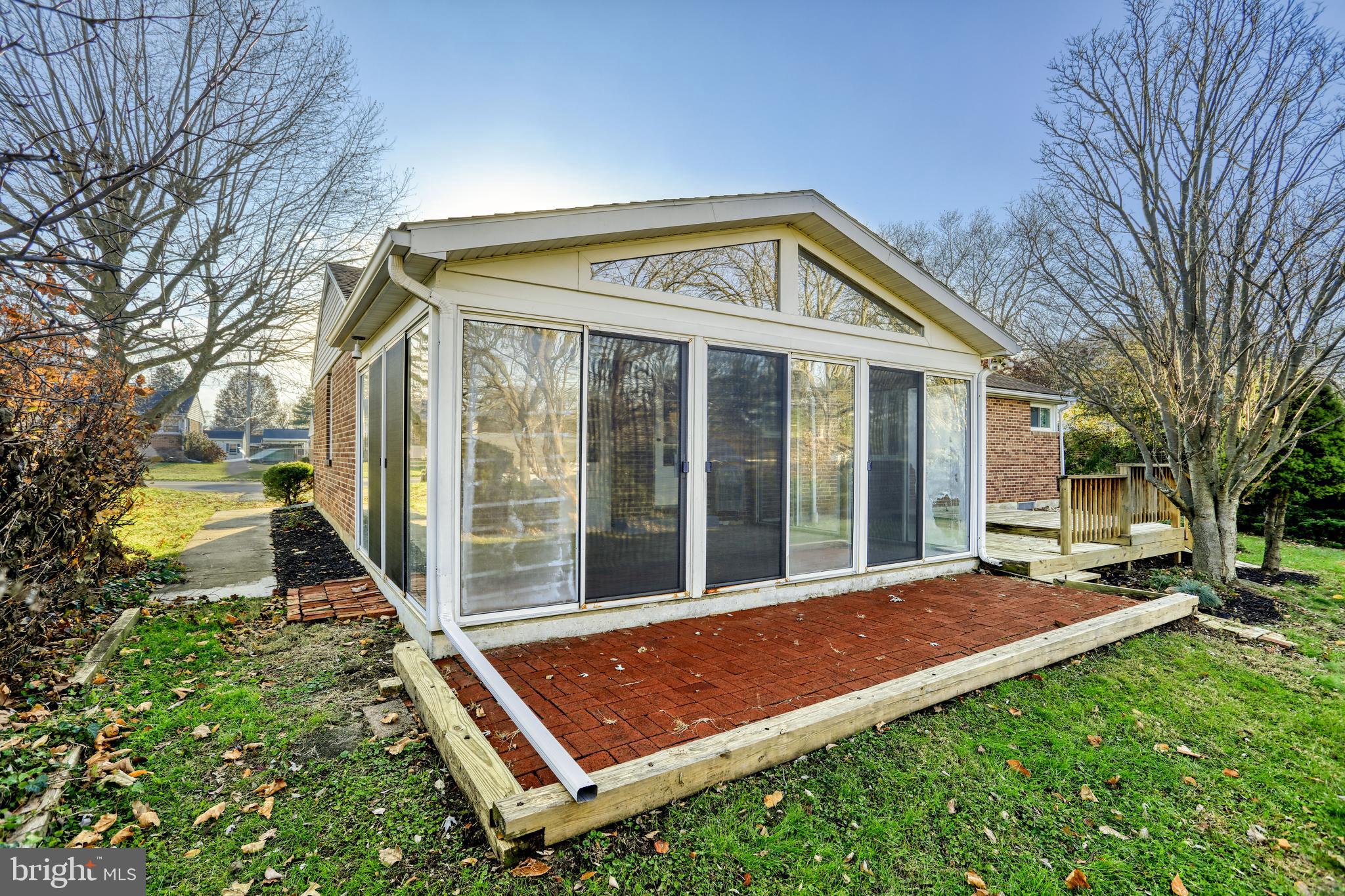 2449 Cambridge Road York, PA 17402 - Photo 11 of 39 Gallery Image 11
