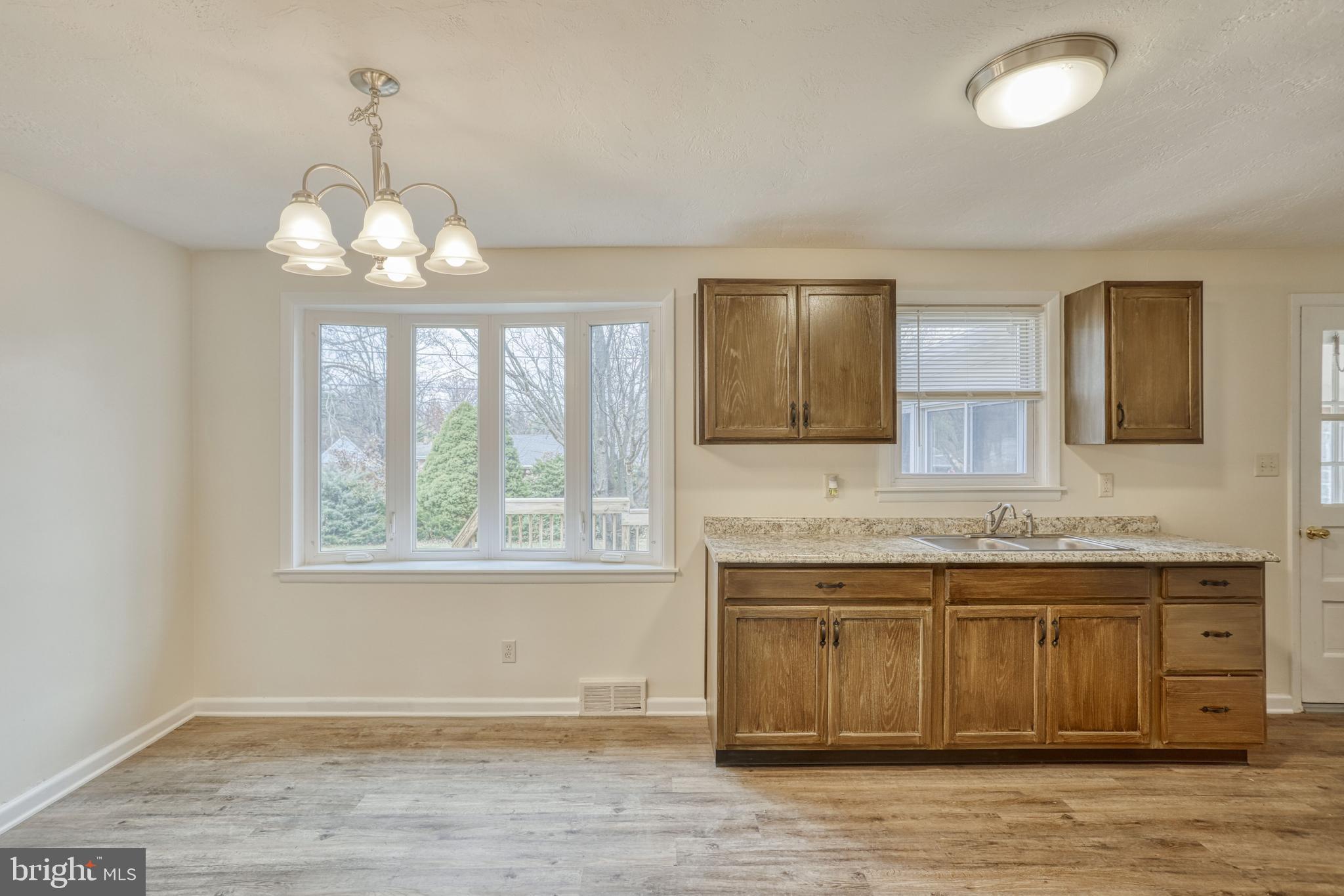 2449 Cambridge Road York, PA 17402 - Photo 18 of 39 Gallery Image 18