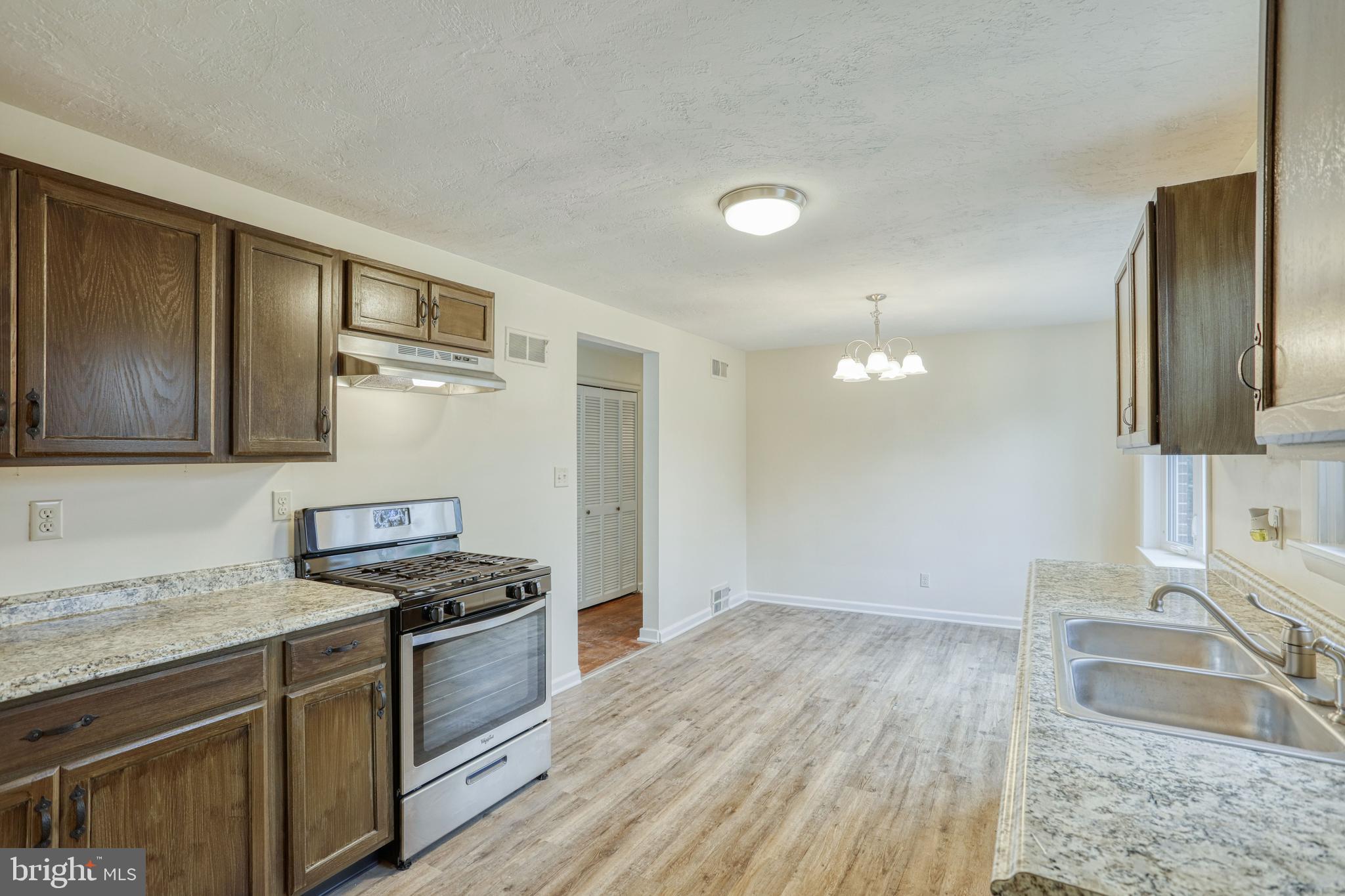 2449 Cambridge Road York, PA 17402 - Photo 19 of 39 Gallery Image 19