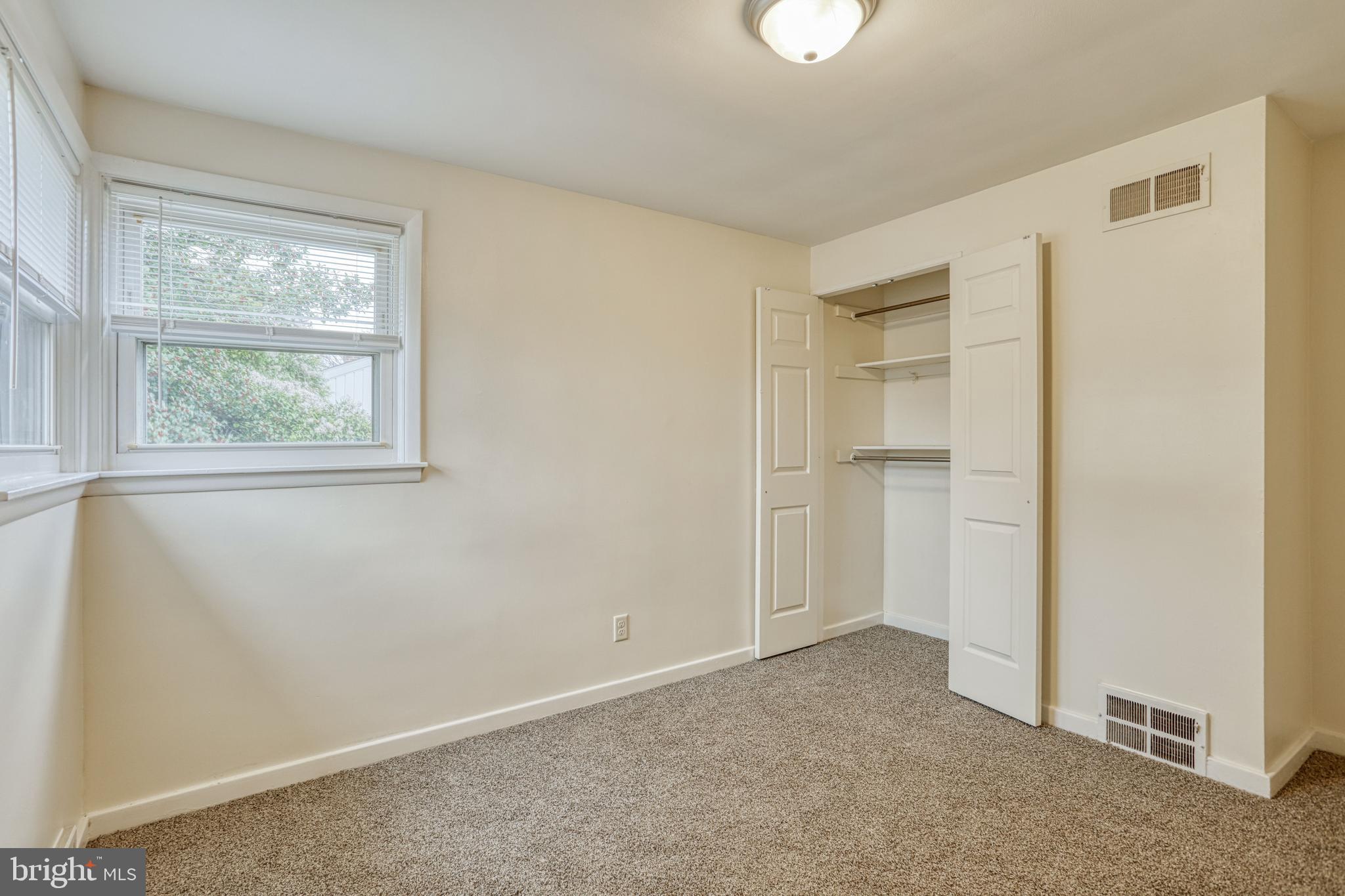 2449 Cambridge Road York, PA 17402 - Photo 30 of 39 Gallery Image 30