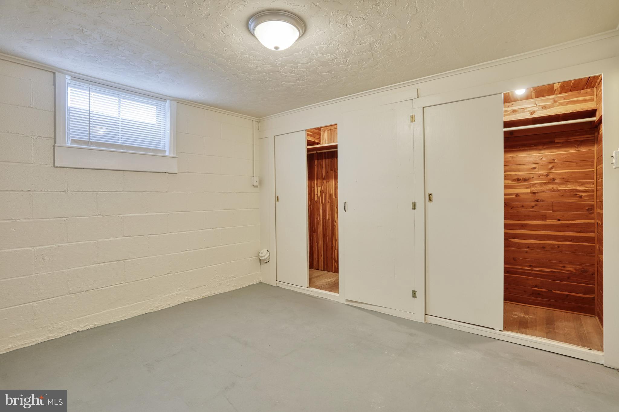 2449 Cambridge Road York, PA 17402 - Photo 34 of 39 Gallery Image 34