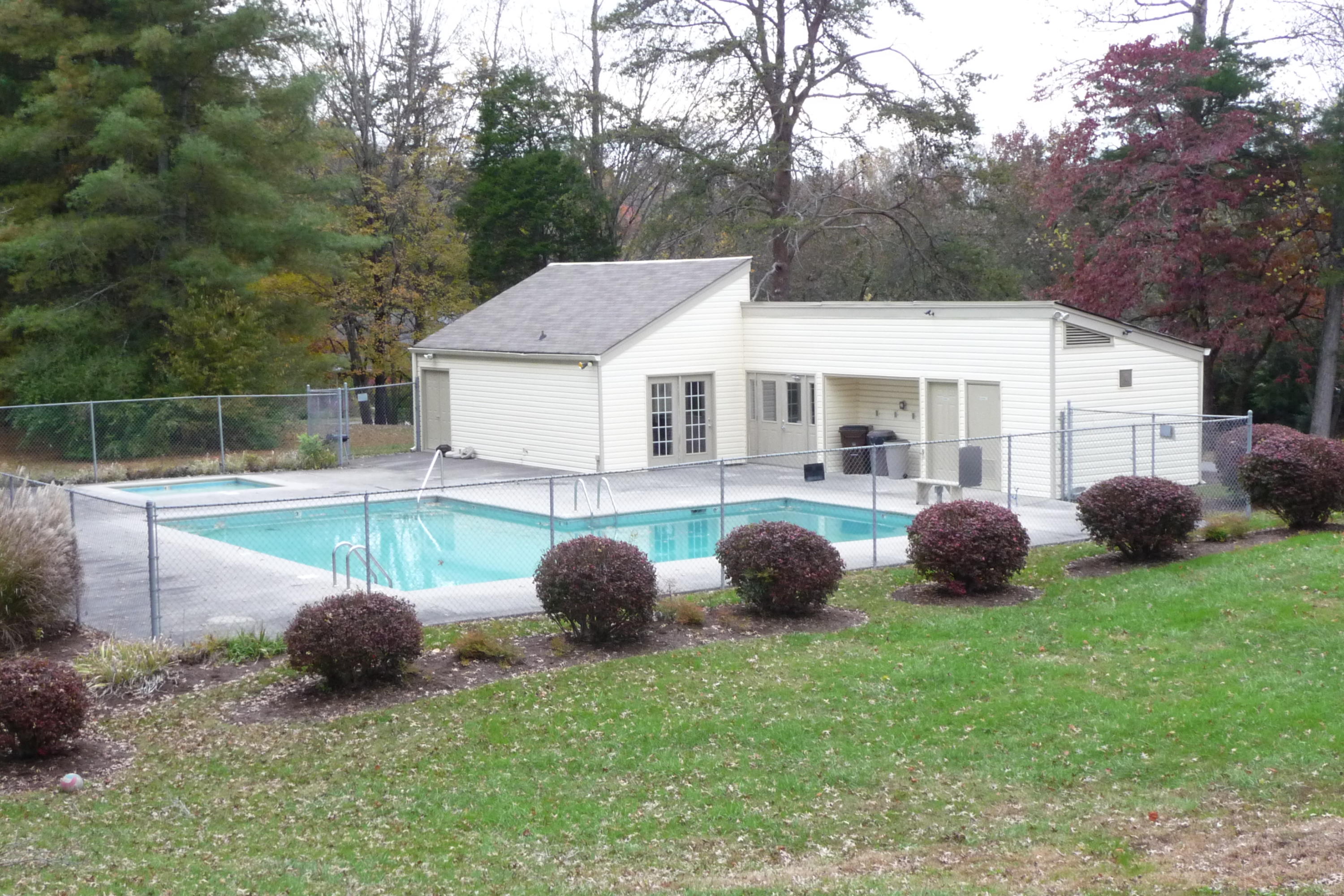 14 Brookside Drive Oak Ridge, TN 37830 - Photo 12 of 12 Brookside Pool