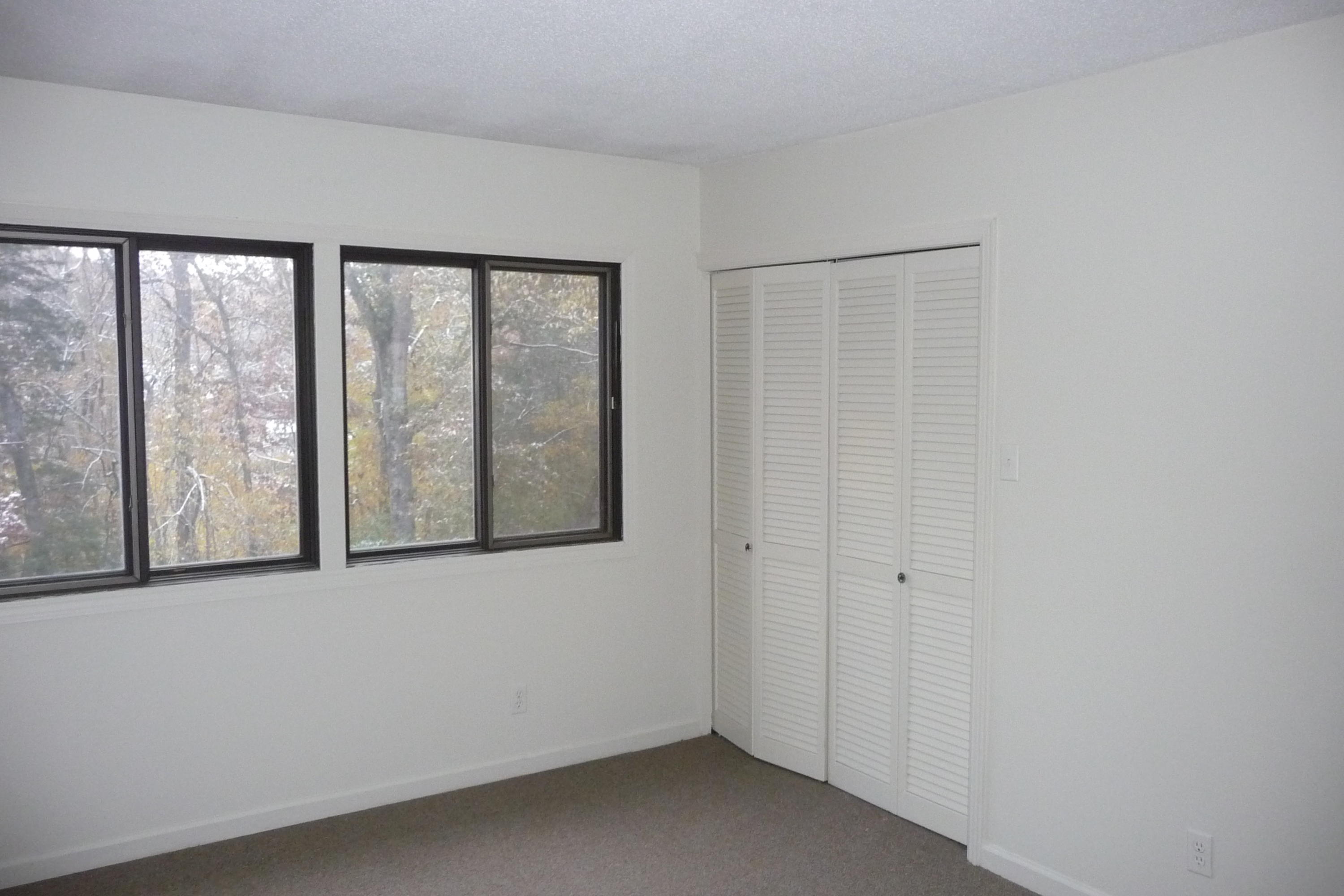 14 Brookside Drive Oak Ridge, TN 37830 - Photo 9 of 12 Brookside Bedroom 2