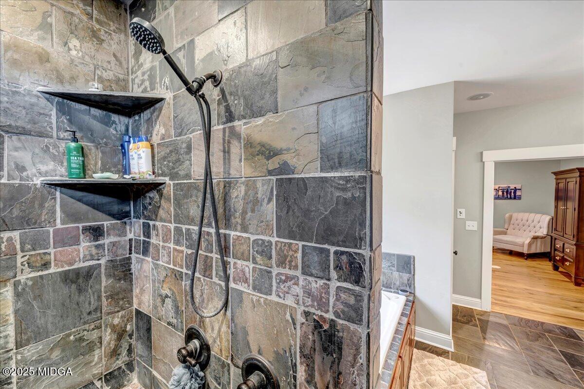 4034 Roundtop Circle Perry, GA 31069 - Photo 30 of 82 25-DSC02705
