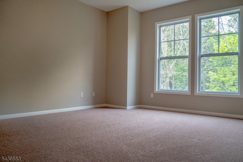 804 River Place Butler, NJ 07405 - Photo 26 of 32