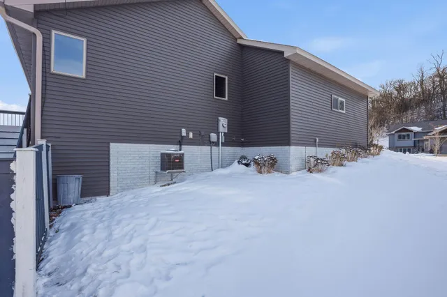 $499,900 | 354 Glenmeadow Street, River Falls, WI 54022