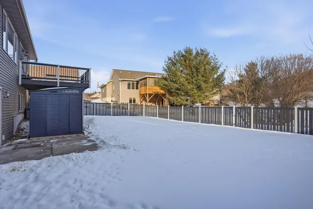 $499,900 | 354 Glenmeadow Street, River Falls, WI 54022