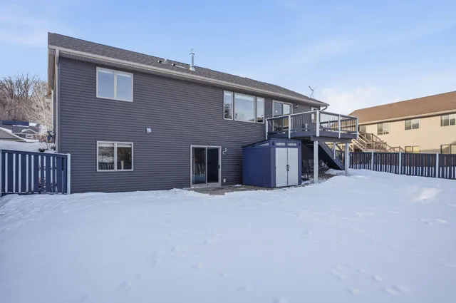 $499,900 | 354 Glenmeadow Street, River Falls, WI 54022