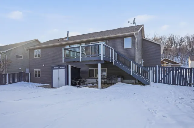 $499,900 | 354 Glenmeadow Street, River Falls, WI 54022