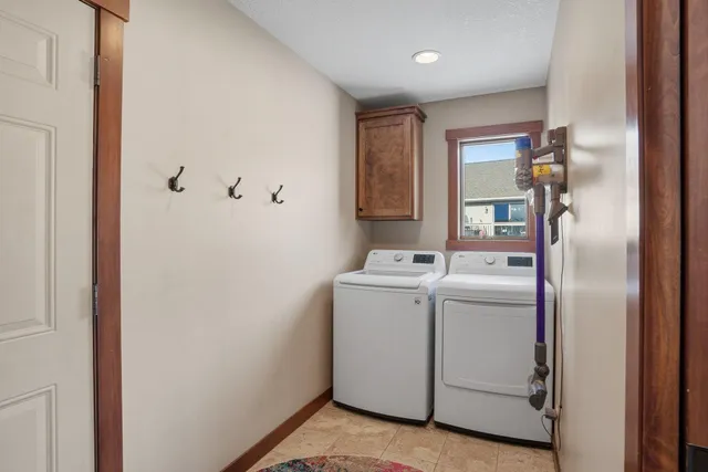 $499,900 | 354 Glenmeadow Street, River Falls, WI 54022