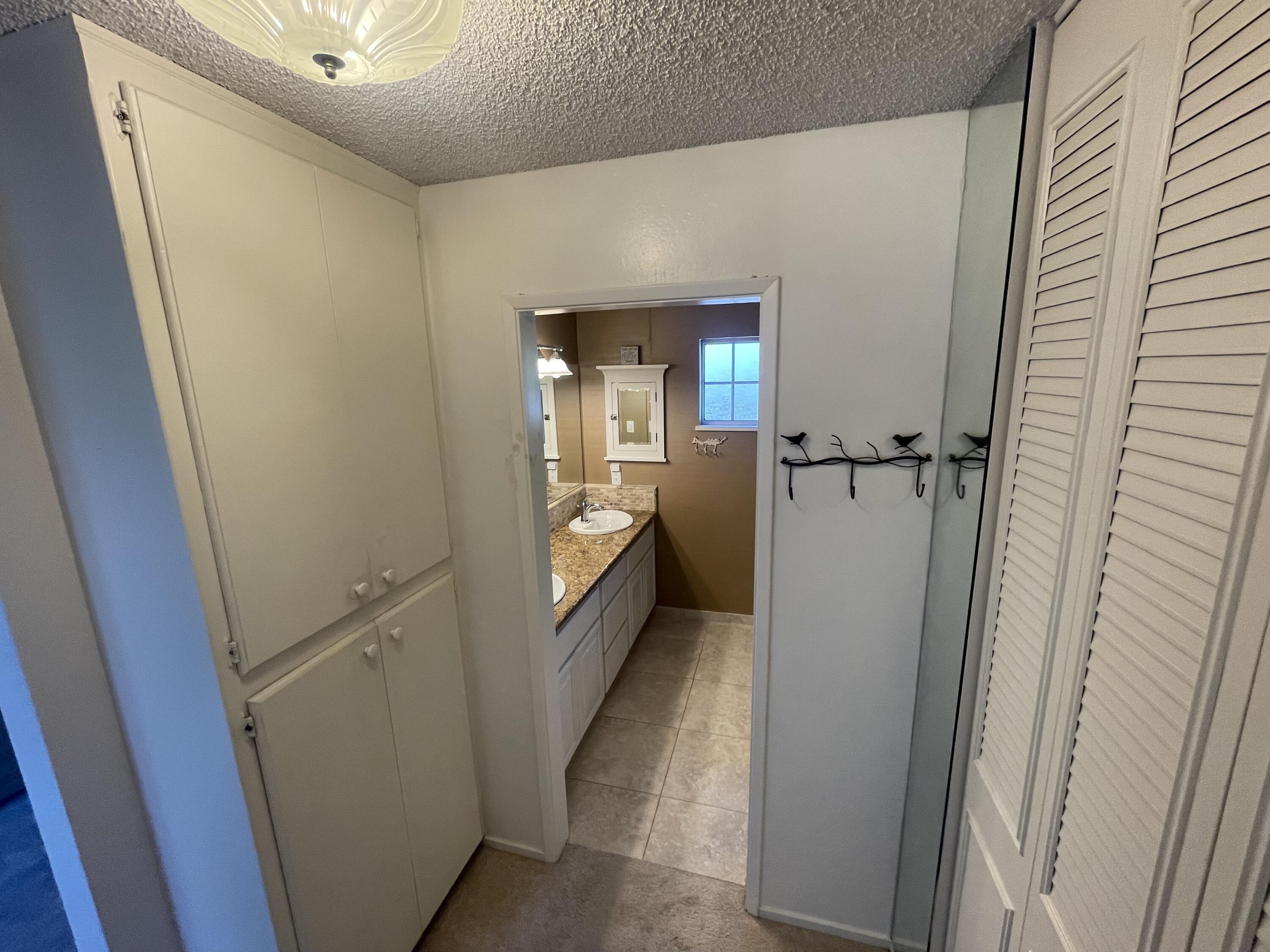 4170 Meander Drive Redding, CA 96001 - Photo 37 of 50 a view of a walk in closet