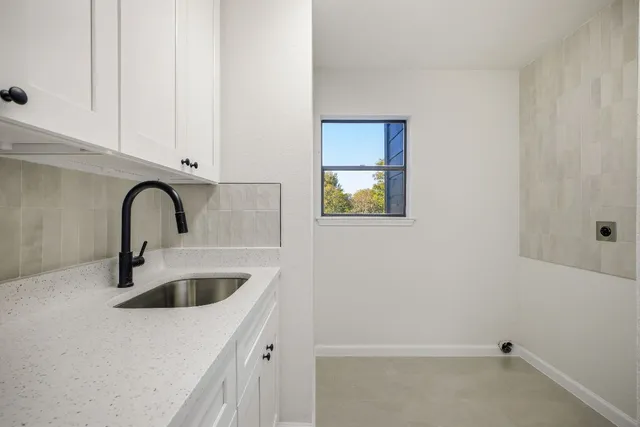 $480,000 | 6302 Cypress Creek, Windcrest, TX 78239