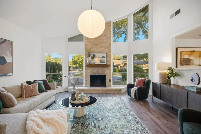 $480,000 | 6302 Cypress Creek, Windcrest, TX 78239