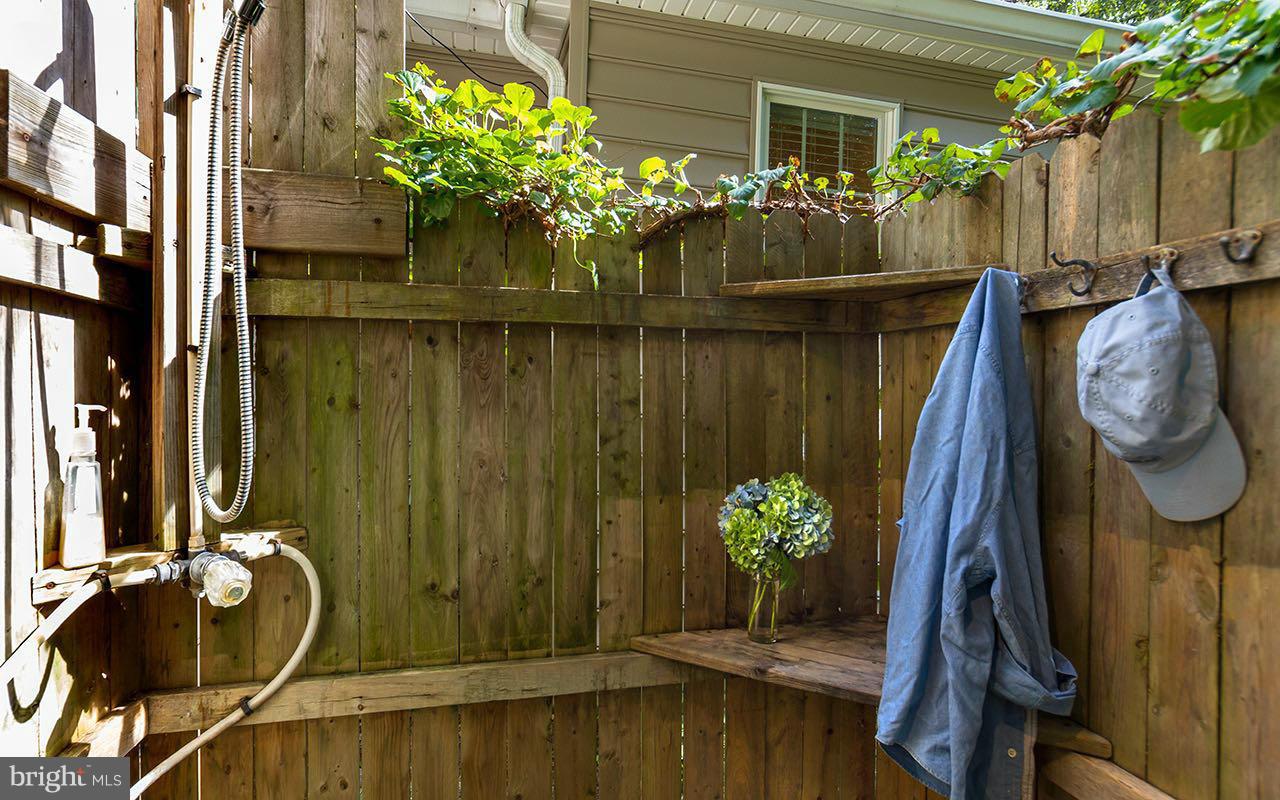 2823 Benson Mill Road Sparks, MD 21152 - Photo 11 of 30 Outdoor shower