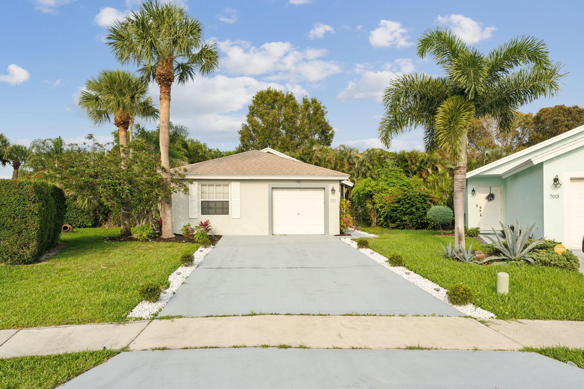 701 Key W Street Boynton Beach, FL 33426 - Photo 3 of 22 Front