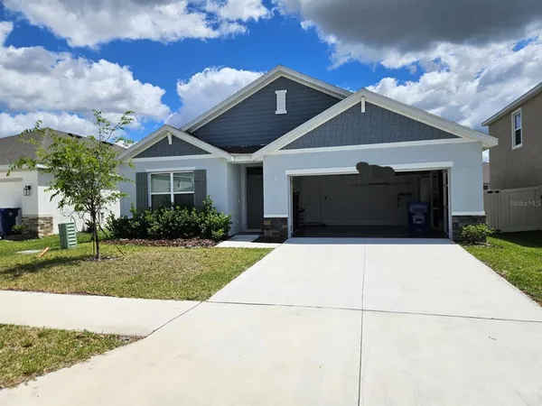 $2,600 | 32650 Osprey Peak Way, San Antonio, FL 33576