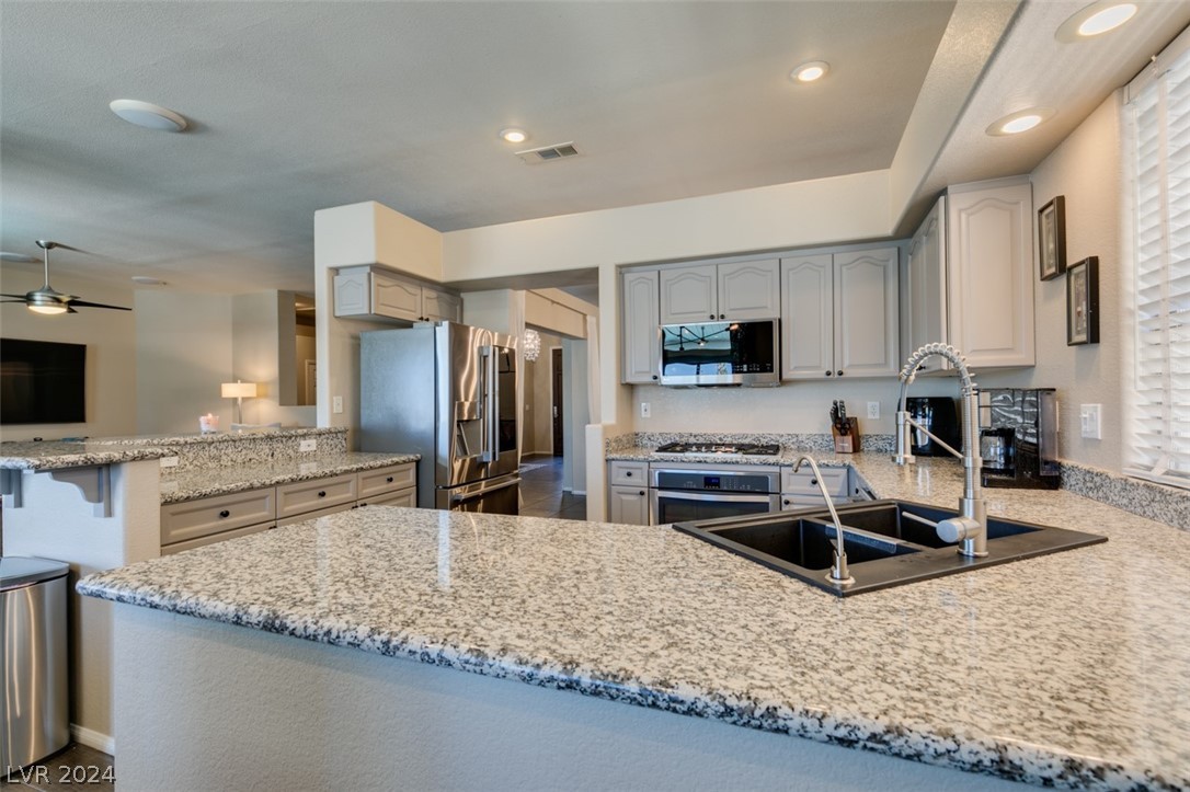 381 Desert Cove Road Henderson, NV 89012 - Photo 26 of 57 Gallery Image 26