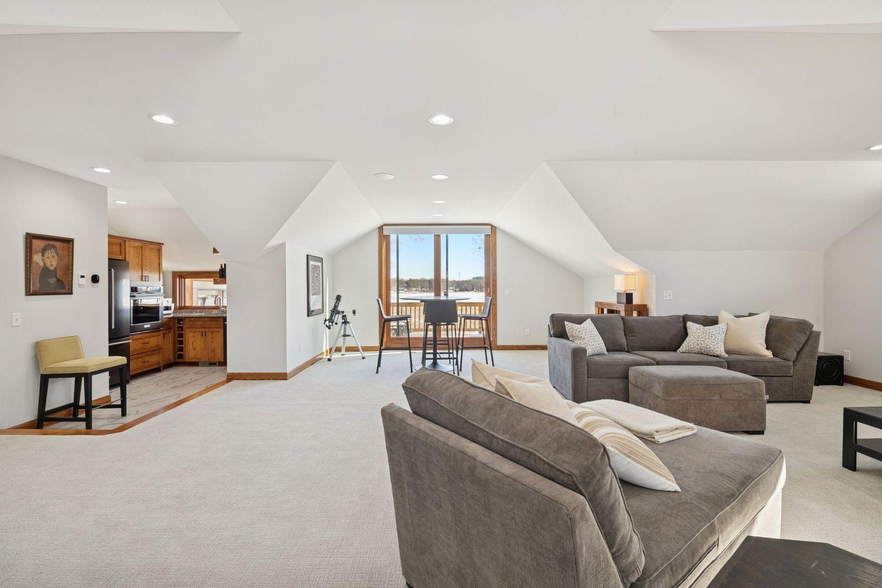 5517 Dickson Road Minnetonka, MN 55345 - Photo 39 of 57