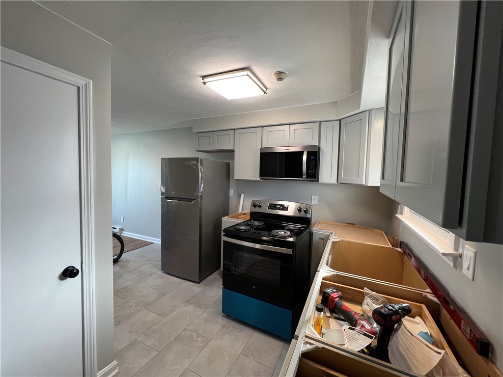 42 Clark Avenue, Unit F Pawtucket, RI 02860 - Photo 10 of 12 Granite tops on order
