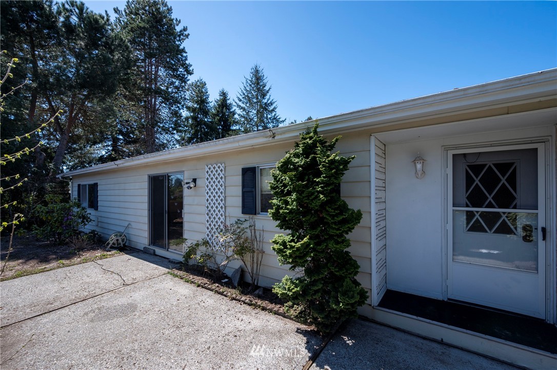 1026 Park Circle Bothell, WA 98021 - Photo 3 of 19