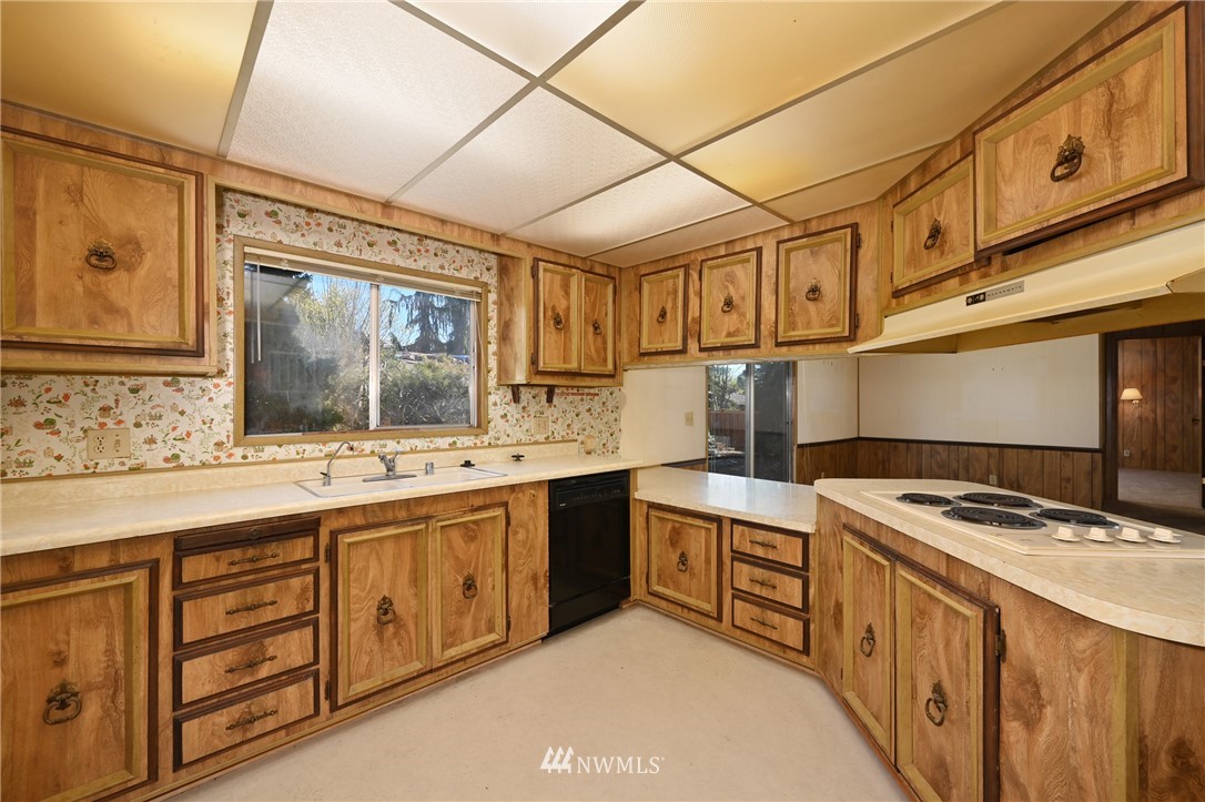 1026 Park Circle Bothell, WA 98021 - Photo 6 of 19