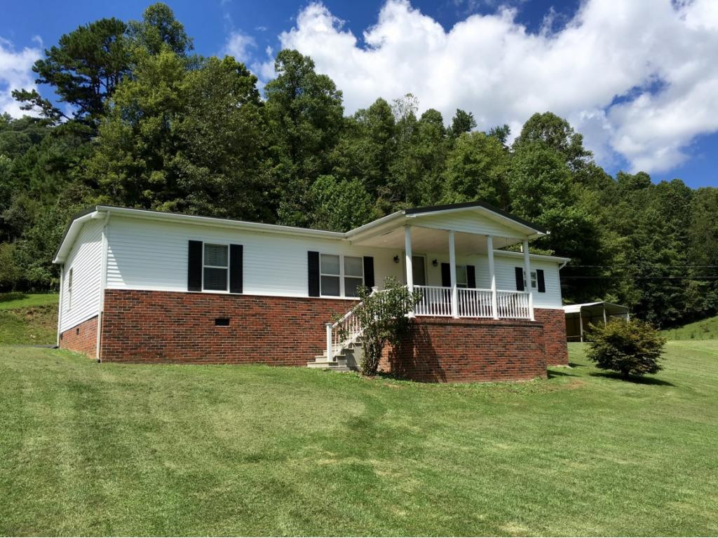 5128 Hummingbird Road Coeburn, VA 24230 - Photo 1 of 36 Welcome